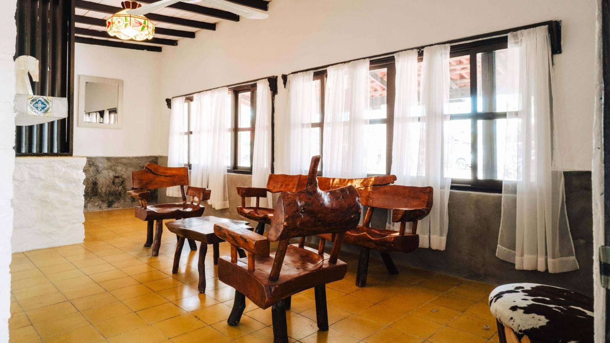 Hotel Serenidad 穆莱赫 外观 照片